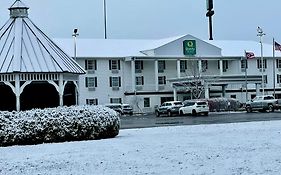 Quality Inn & Suites Bellville - Mansfield